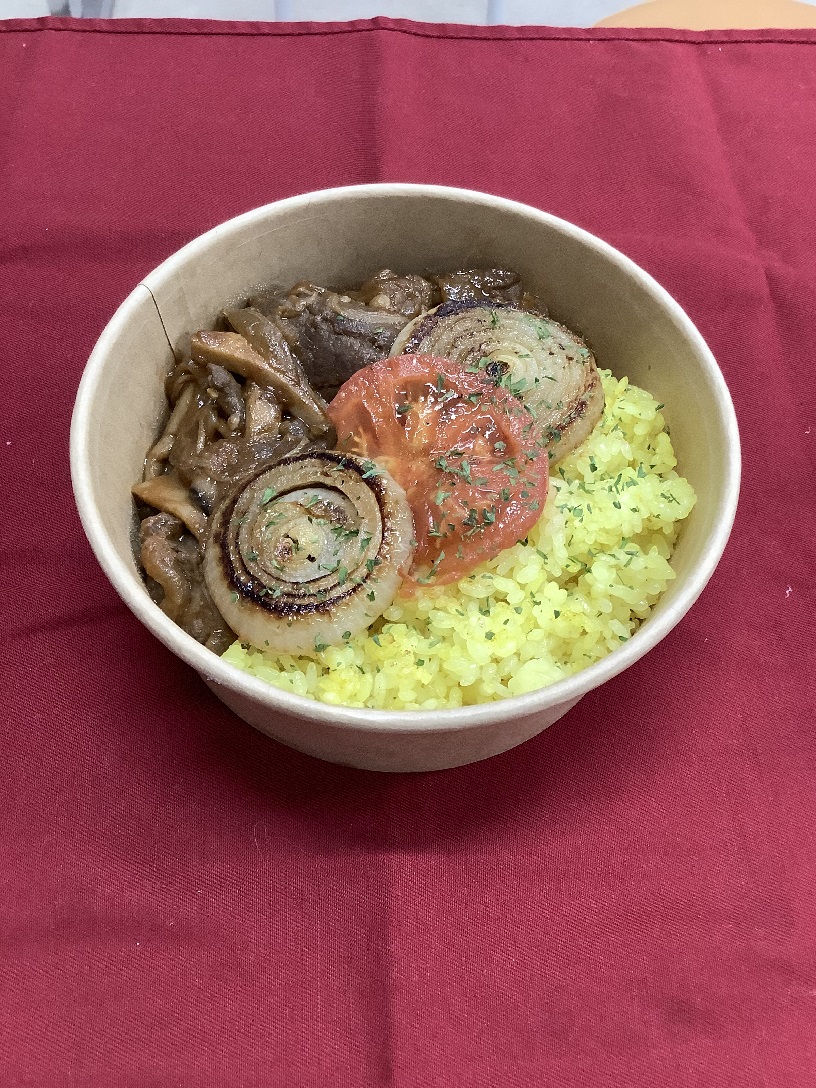 冬のきのこと鹿のガノフ