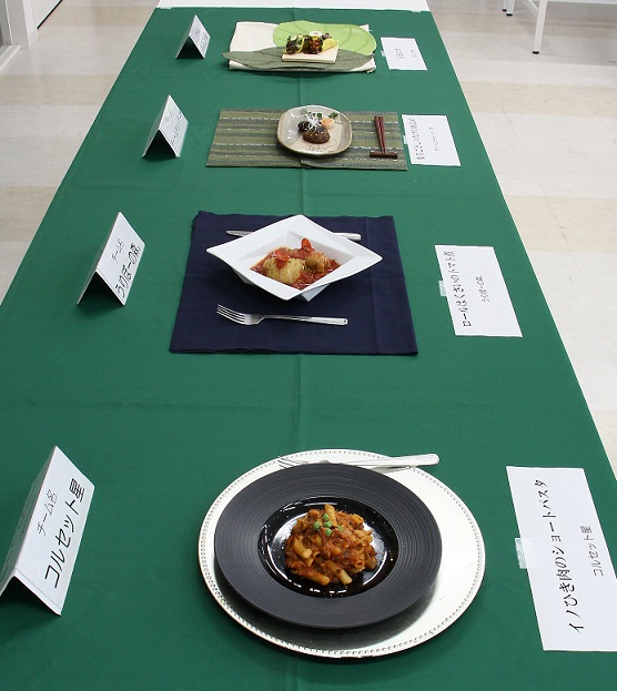 第2回のグランプリ全料理展示