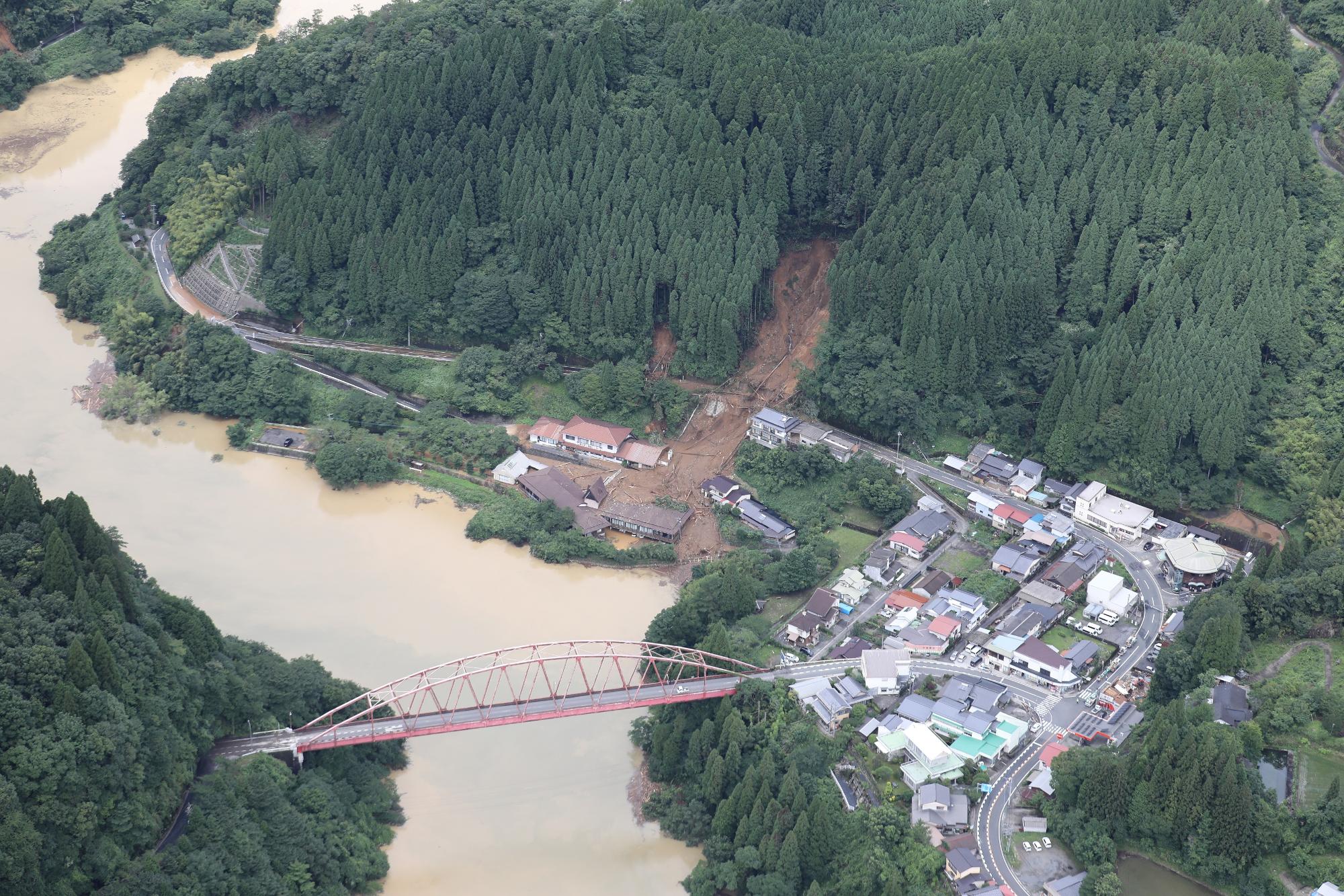 中津江村栃原土砂崩れ