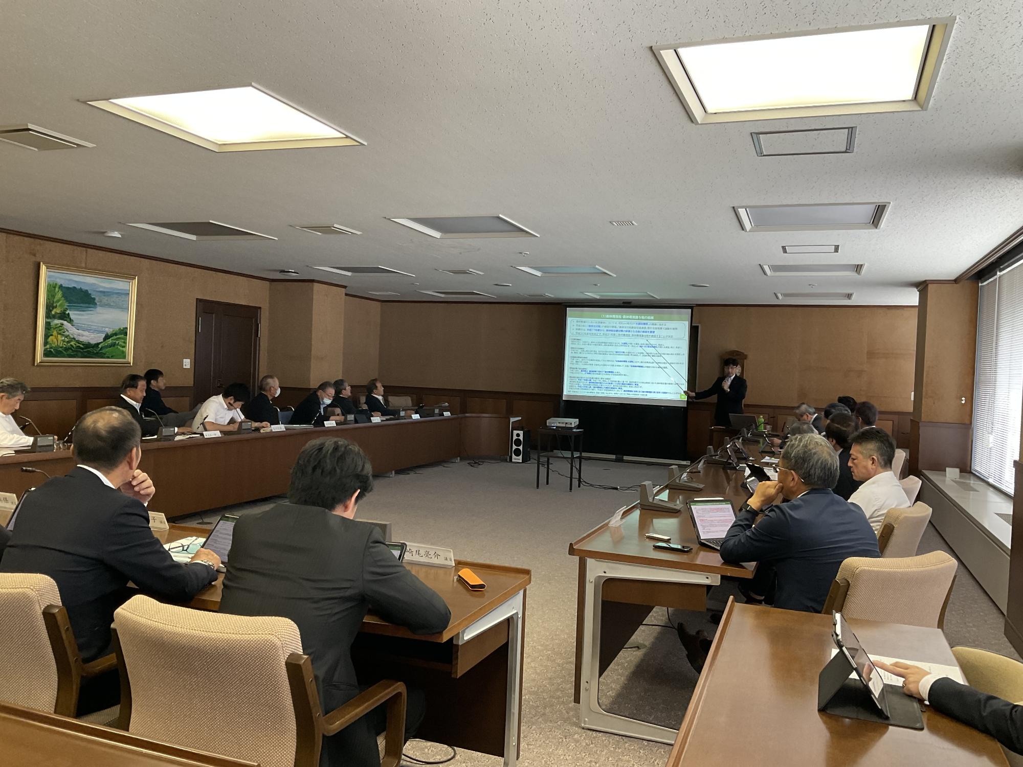 R6月06日_林業活性化議員連盟研修会