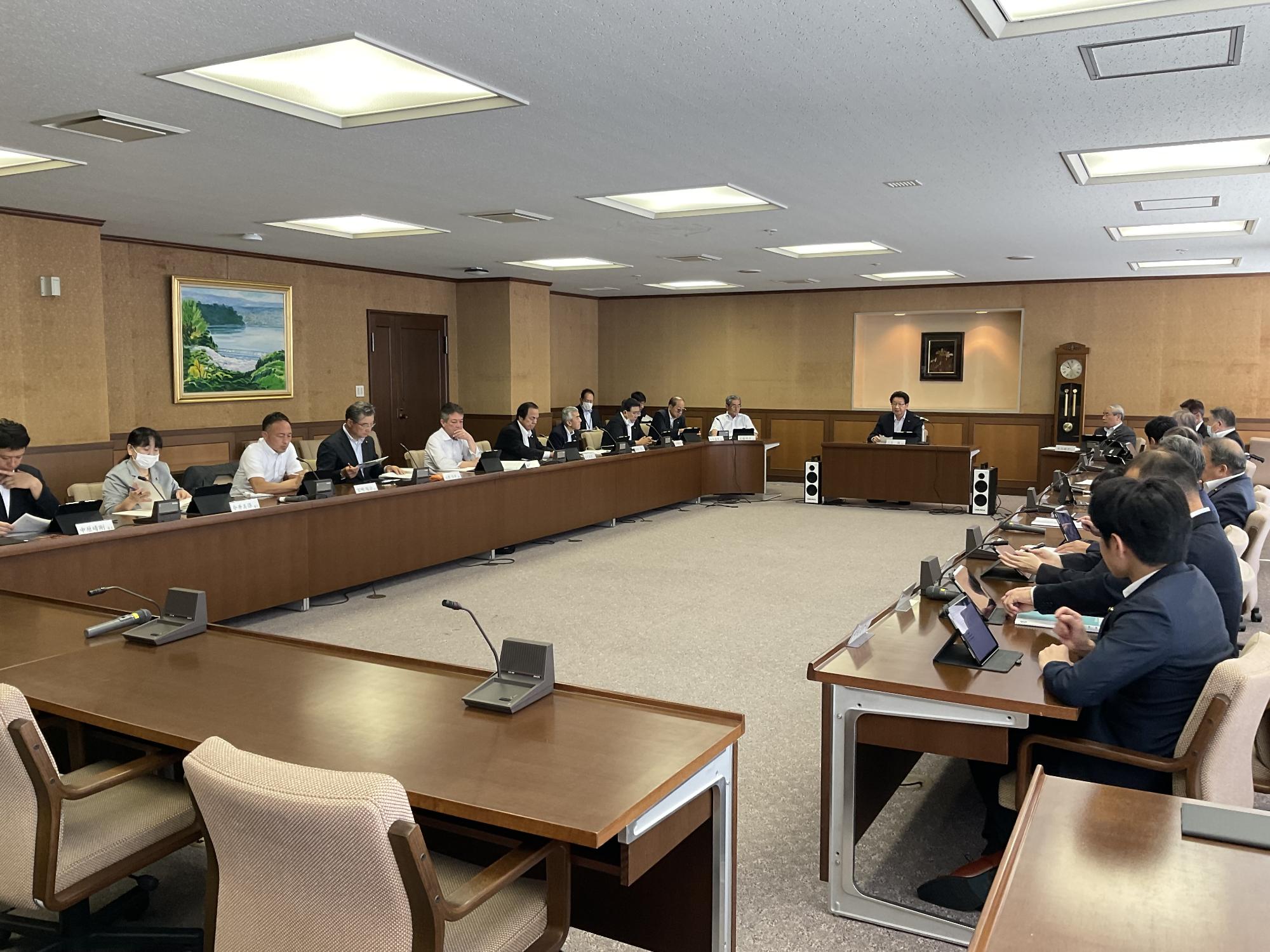 R6月06日_議員間討議