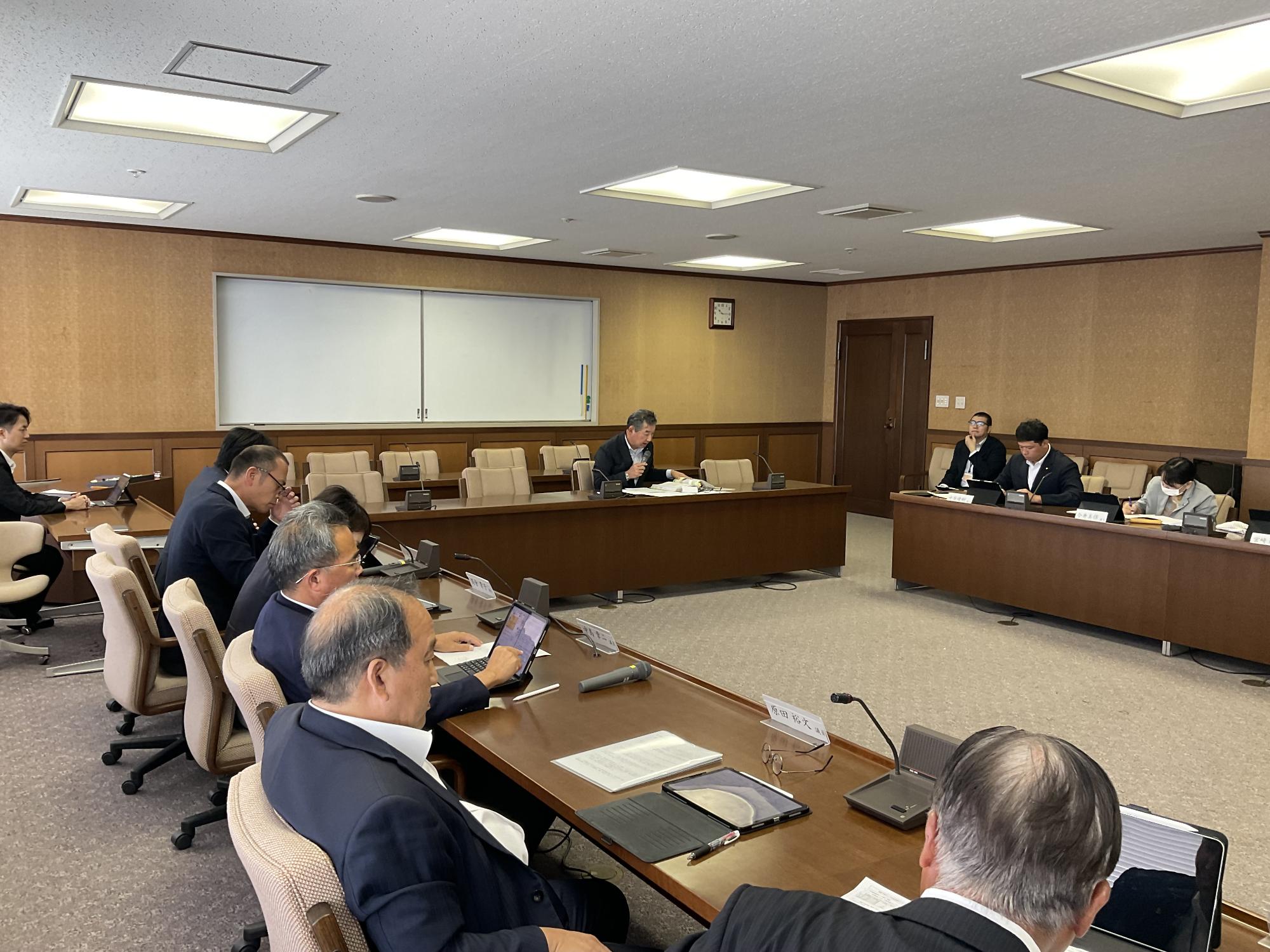 R6月06日_議員間討議1