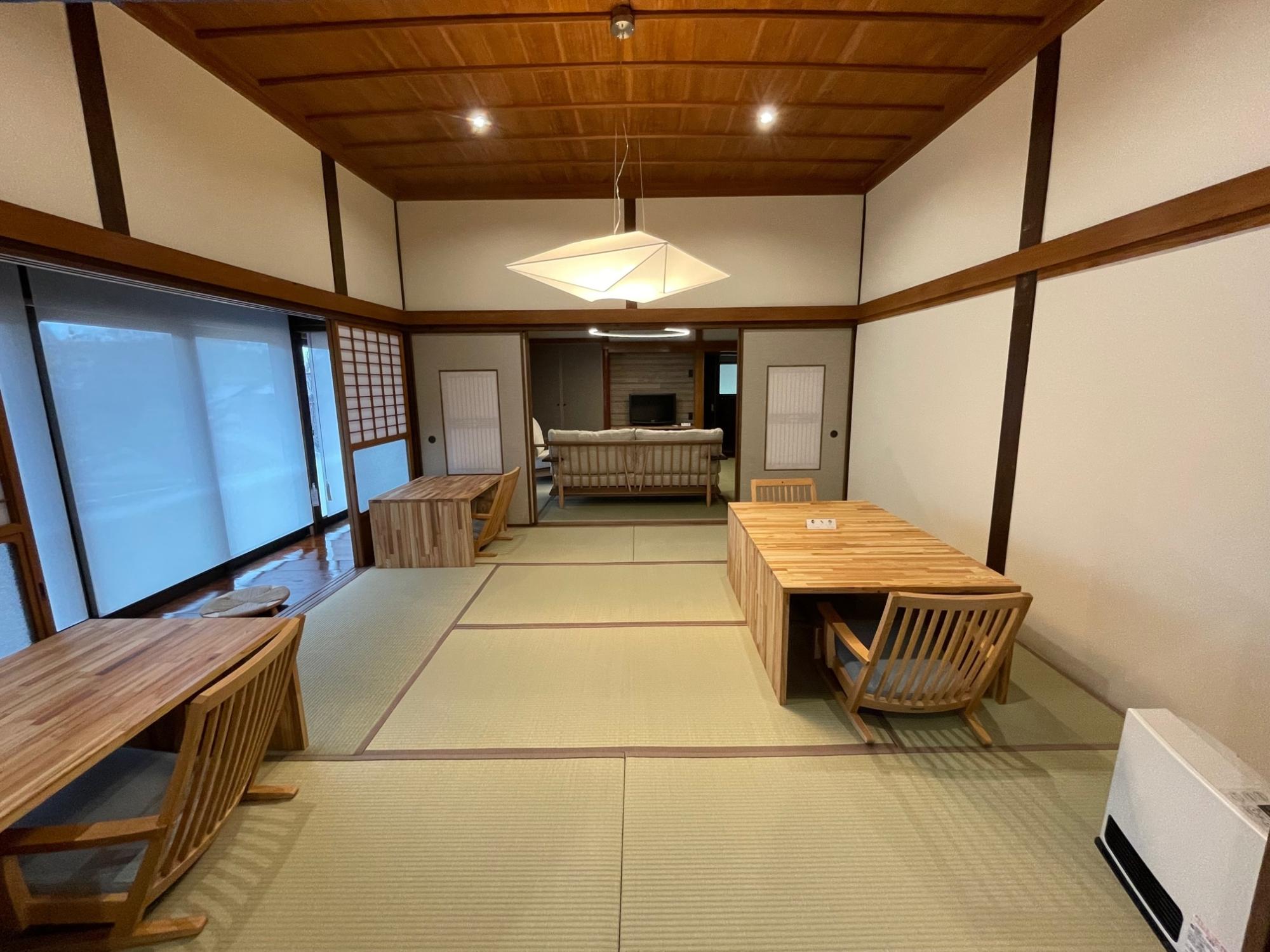 郷雲の和室タイプのワークスペースの写真