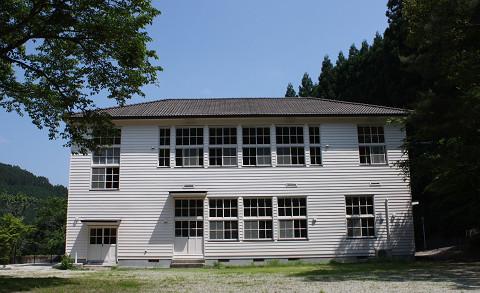 小山多目的交流館全景画像