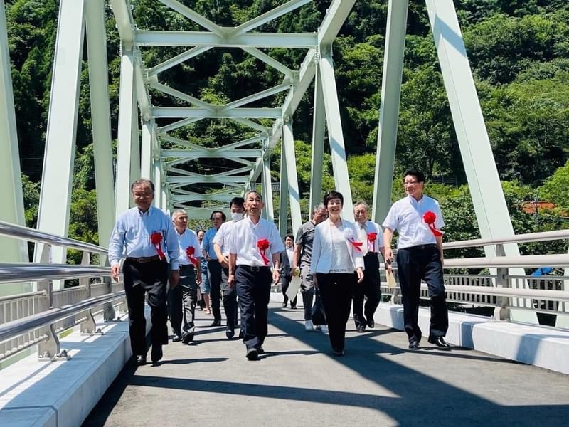 新天瀬橋の渡橋式の画像2