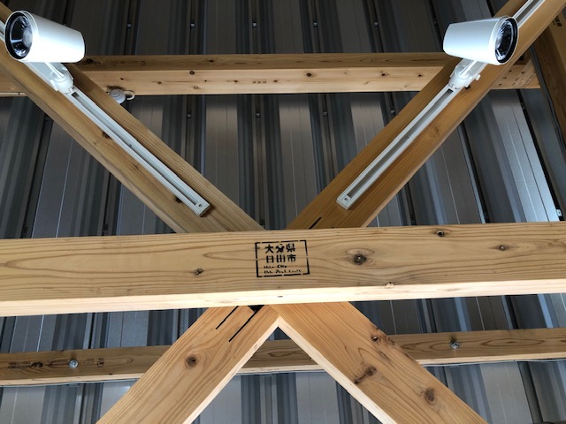 ビレッジプラザの日田材の写真