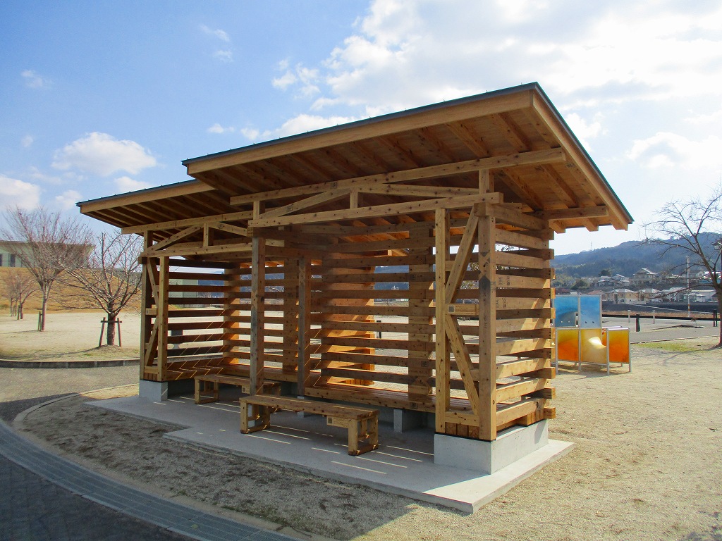 東屋前面の画像