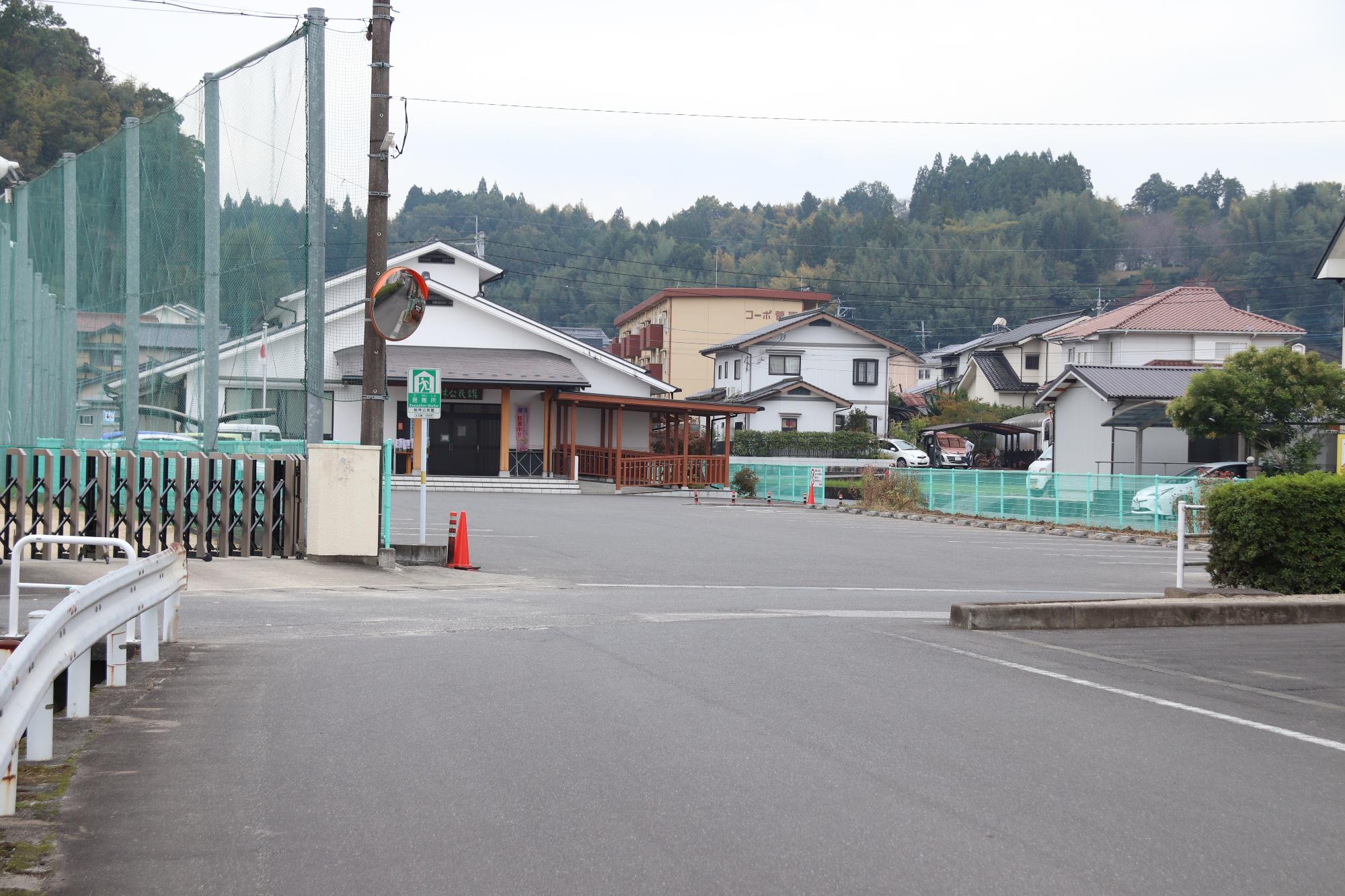 桂林公民館駐車場の写真