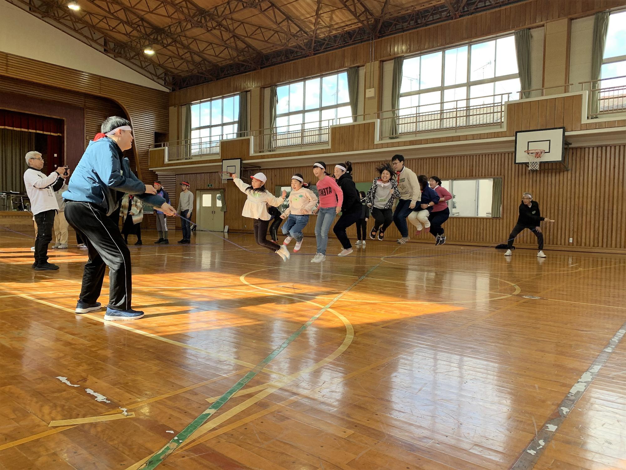 大繩跳びの画像