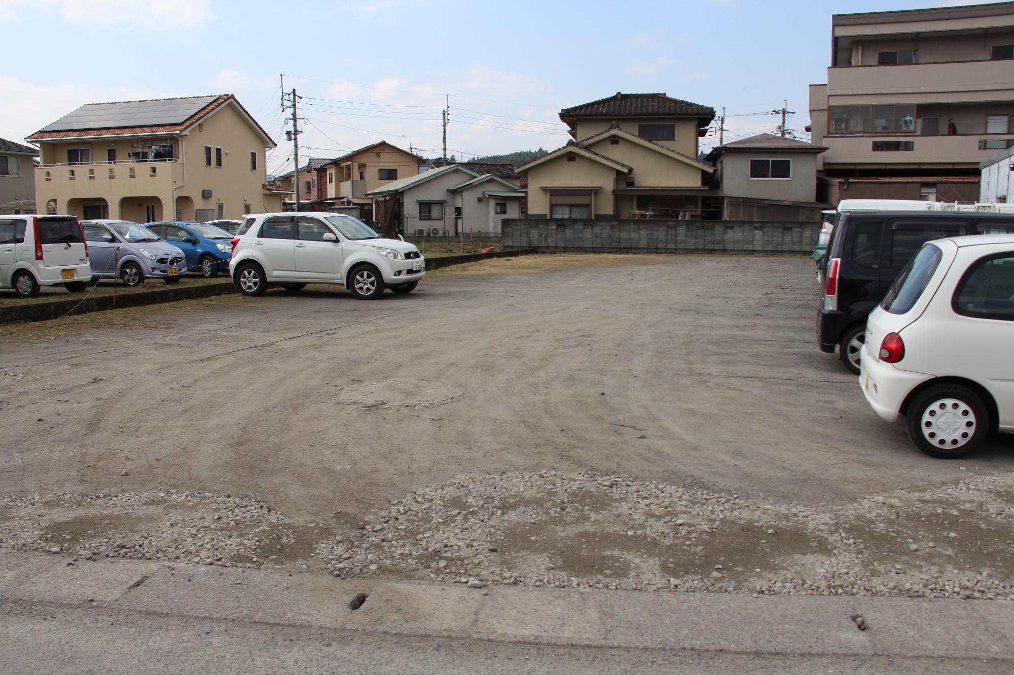 草野本家専用駐車場の画像4