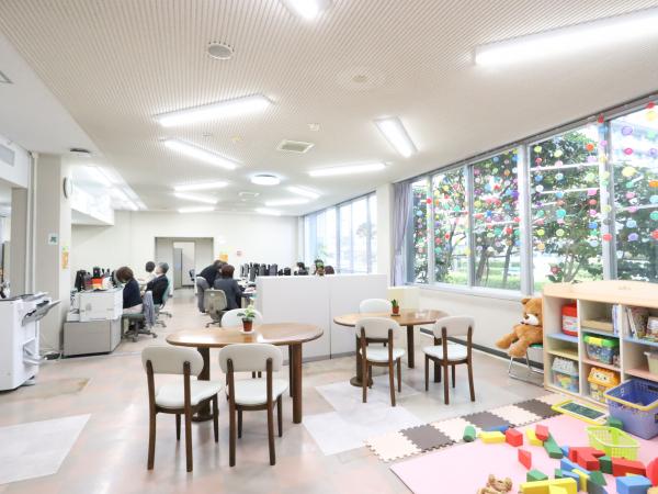こども総合相談課の室内