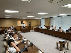 議員勉強会の様子1